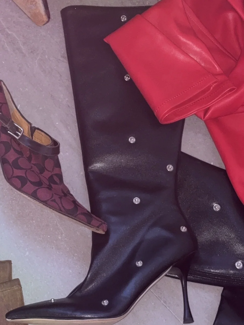 Black Womens Sculpted Leather Knee-High Heels